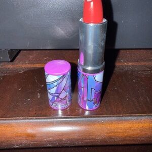 NWOB Clinique Dramatically Different Lipstick Angel Red